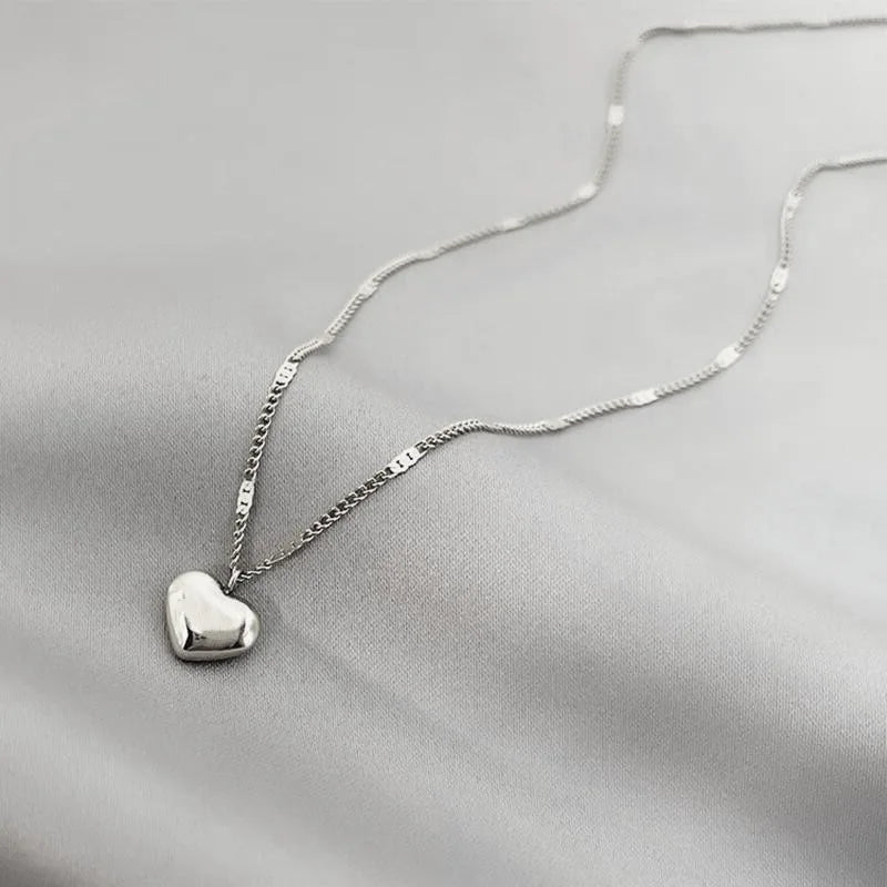 New Cross-Border Couple Cavicle Chain Geometric Heart-Shaped Light Luxury Temperament Simple Sweet Love Pendant Necklace Jewelry