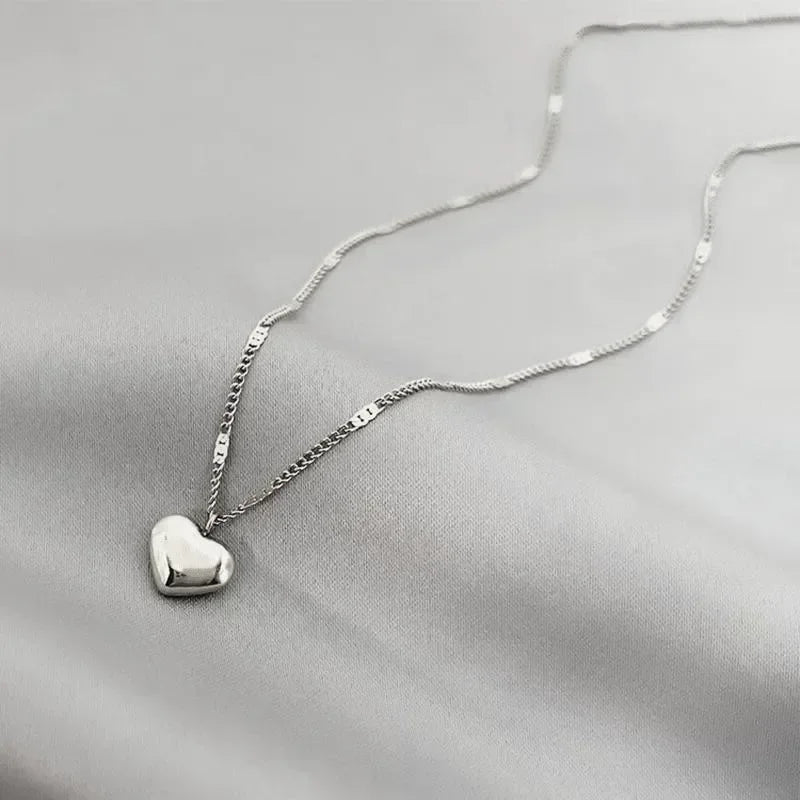 New Cross-Border Couple Cavicle Chain Geometric Heart-Shaped Light Luxury Temperament Simple Sweet Love Pendant Necklace Jewelry